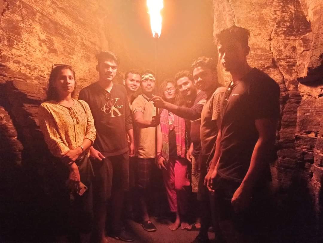 A Group of tourist in Alir Cave
