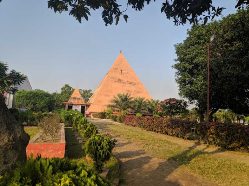 Rajmoni Pyramid 