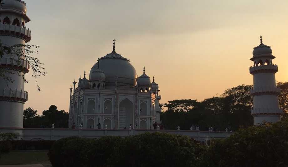 The beauty of the Taj Mahal